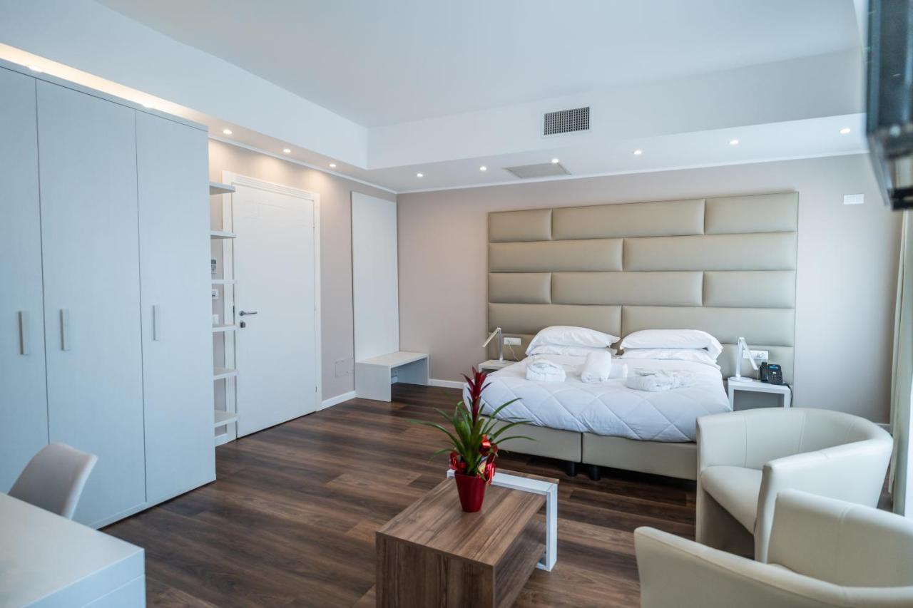 Hotel Globo Suite-Correnti Hotels 산레모 외부 사진